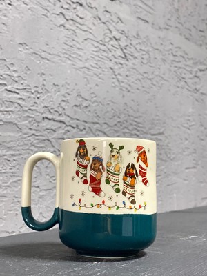 Mor Mürekkep Çoraptaki Köpekler Yeşil Kulplu Arya Yılbaşı Hediyesi Bardak Kupa Fincan Mug