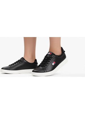 Tommy Hilfiger Erkek Archive '98 Sneakers Siyah/Beyaz Düz Taban Kauçuk Malzeme ile Rahat Kullanım