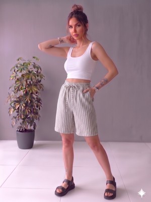 Trendseninle Siyah Çizgili Beli Ayarlanabilir Keten Pamuklu Şort
