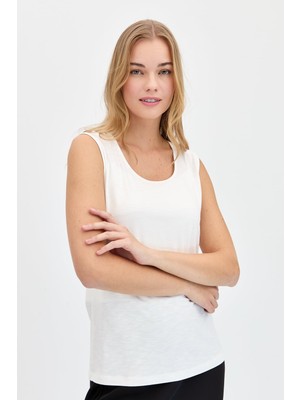 Desen Triko Kadın Sıfır Yaka Flamlı Kumaş Basic Askılı T-Shirt KMY24086 Ekru