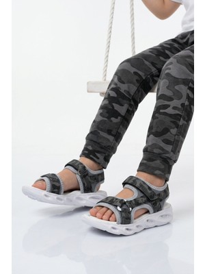Cool Siyah Cırtlı Işıklı Erkek Çocuk Sandalet