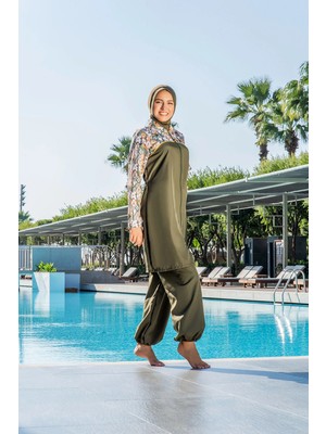 Ruko Maio Kadın Büyük Beden Crop Üst Rahat Kesim Lycra(Su Iten Kumaş) Yeşil Desenli Tesüttür Mayo Takımı