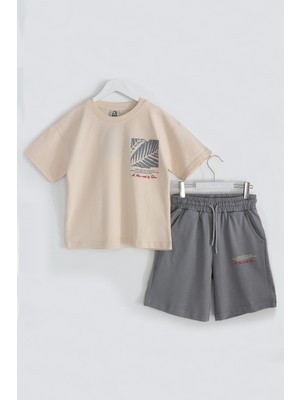 DobaKids Palm Vibes Series Erkek Çocuk Oversize Kapri Tişört Yazlık Kısa Kollu Takım Sütlü Kahve - Antrasit