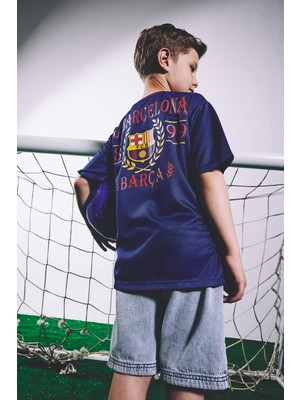 DeFacto Barcelona New Regular Fit V Yaka Mesh Forma Kumaş Kısa Kollu İndigo Tişört Erkek Çocuk H7792A826HS