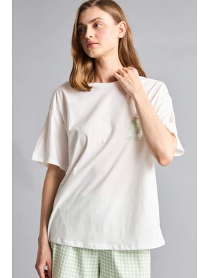 DeFacto %100 Pamuk Desenli Kısa Kollu Üst Şort Alt 2'li Pijama Takımı H6329AX26SM
