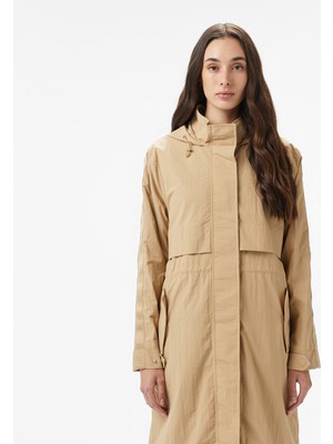 Lacoste Kadın Kapüşonlu Bej Mont