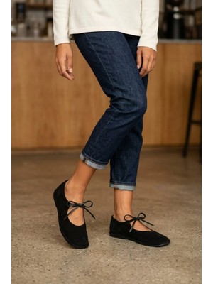 Shoetek Avany Kadın Babet Bağcıklı Siyah Süet