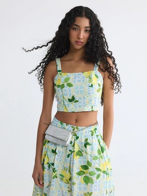 LC Waikiki Yeşil Kare Yaka Desenli Crop Bluz