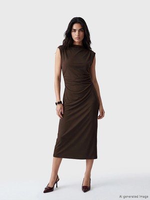 LC Waikiki Kahverengi Büzgülü Bodycon Midi Elbise