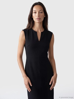 LC Waikiki Siyah Kaçık Yaka Bodycon Midi Elbise
