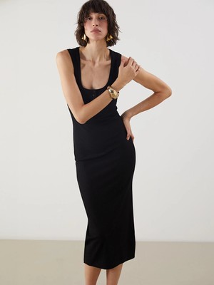 LC Waikiki Siyah U Yaka Dokulu Bodycon Elbise