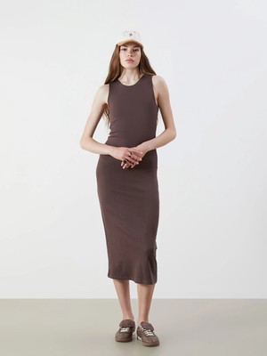 LC Waikiki Kahverengi Bisiklet Yaka Bodycon Elbise