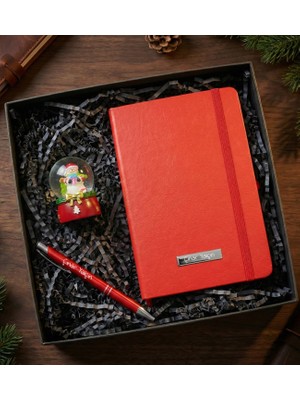 vegahediye v vega Kişiye Özel Kırmızı Defter & Kırmızı Kalem & Yılbaşı Kar Küresi Hediye Seti