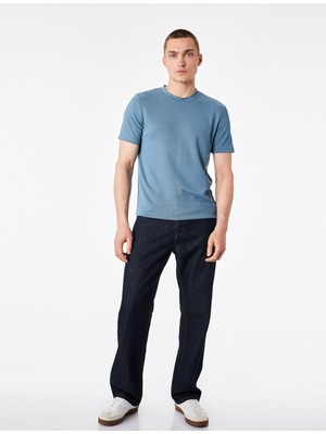 Koton Bisiklet Yaka Viskon Karışımlı Kısa Kollu Basic Slim Fit Tişört
