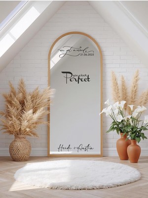 Lora Wedding Nişan Ayna Yazısı Isme Özel 50CM Altın | We Got Married ve Isimleriniz Yazılı Söz Nişan Düğün Için Karşılama Ayna Yazısı Sticker, Folyo, Vinil