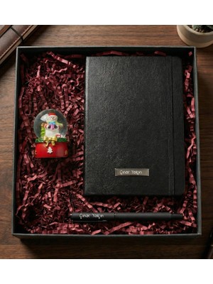 vegahediye v vega Kişiye Özel Siyah Defter & Siyah Kalem & Yılbaşı Kar Küresi Hediye Seti