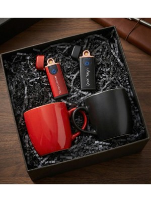 vegahediye v vega Kişiye Özel 2'li Siyah & Kırmızı USB Çakmak & 2'li Siyah & Kırmızı Kupa Hediye Seti (Kırmızı-Siyah)