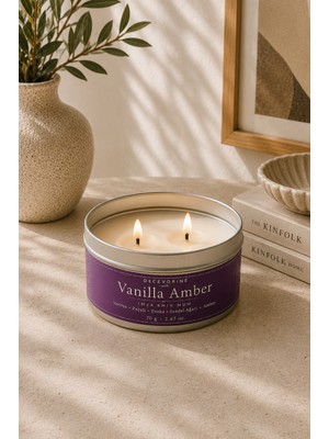 Decevorine Vanilya, Karamel, Tonka, Sandal Ağacı, Amber Kokulu Mum 70 gr