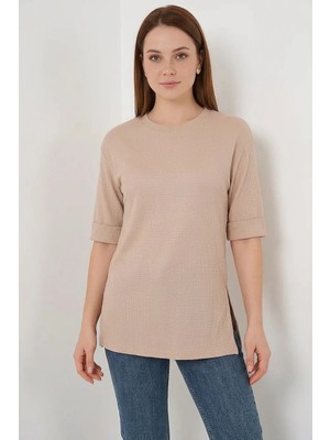 Style Line Kadın Yuvarlak Yaka Yanı Yırtmaçlı Bisküvi Tişört