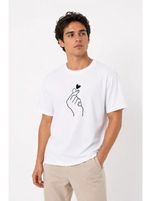 Marsilyan- Erkek Kore Parmak Kalp Aşk Temalı Minimal Baskılı Tişört Yazlık Kısa Kol T-Shirt - Beyaz