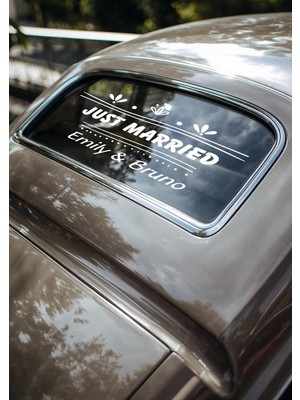 Lora Wedding Gelin Arabası Cam Yazısı İsme Özel 38cm Beyaz | Çiçek desenli, “Just Married”  ve İsimleriniz Yazılı Düğün, Nikah, Nişan İçin Araba Cam Yazısı Sticker, Folyo, Vinil