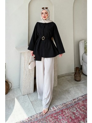 Tesettür Diyarı Dekta Cotton Kumaş Broş Kemerli Tesettür Gömlek- Siyah Standart (38-42 Uyumlu)