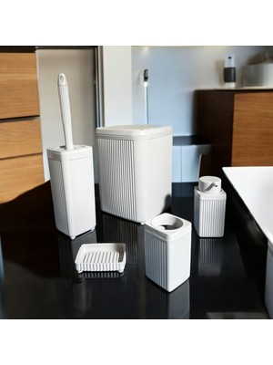 UltraMint Renkli 5'li Banyo Seti, Konfor ve Şıklık Için Mükemmel Seçenek