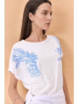 DeFacto Regular Fit Bisiklet Yaka Çiçek Baskılı Kısa Kollu Tişört H1187AX26HS