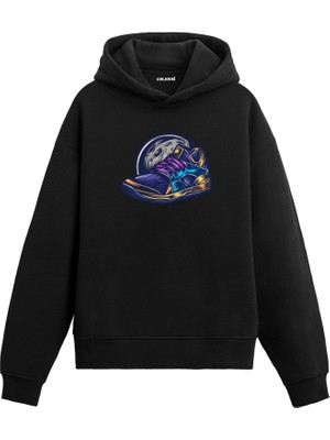 Colermi Ayakkabı ve Ay Baskılı Hoodie —