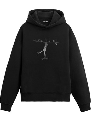 Colermi Özgürlüğün Dengesi Grafik Baskılı Hoodie —