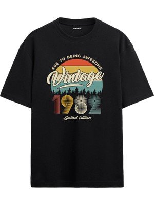 Colermi 1982 Nostalji Oversize Tişört - Retro Typography & Orman Silhouette Tasarım