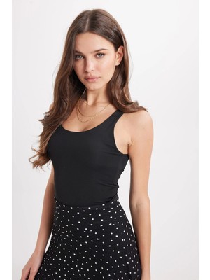 Tudors Kadın Standart Fit Normal Kesim Kolsuz Halter Yaka Siyah Crop Atlet