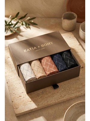 Katia & Bony 5'li Premium Bambu Soket Çorap Seti Erkekler İçin Yumuşak Renkli Kutulu Desenli
