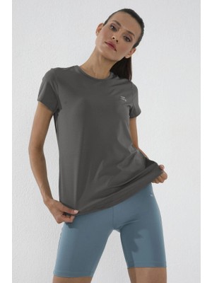 Tommy Life Basic Kısa Kol Standart Kalıp O Yaka Kadın T-Shirt Koyu Gri 97144