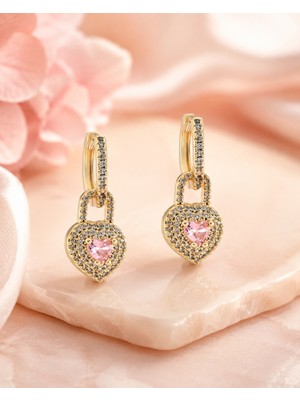 Lia Charm 14K Altın Kaplama Kalp Detaylı Pembe Taşlı Zirkon Küpe - Kilit Tasarım Sallantılıküpe