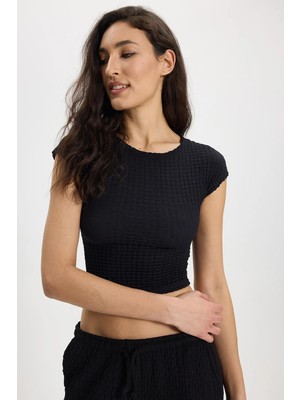 Tudors Kadın Slim Fit Dar Kesim Bisiklet Yaka Kolsuz Dokulu Siyah bürümcük Bluz