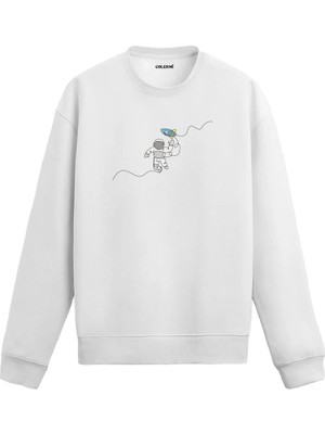 Colermi Uzayda Oyuncak Roketle Yüzen Astronot Sweatshirt
