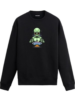Colermi Uzaylı ve Uçan Daire Baskılı Sweatshirt