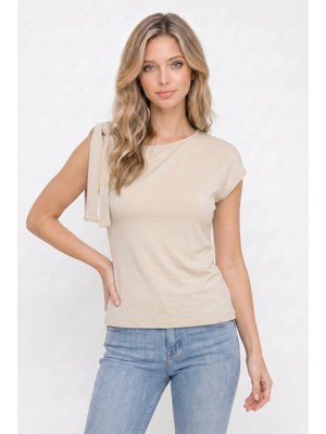 Tudors Kadın Slim Fit Dar Kesim Kısa Kollu Kayık Yaka Bej  Bluz