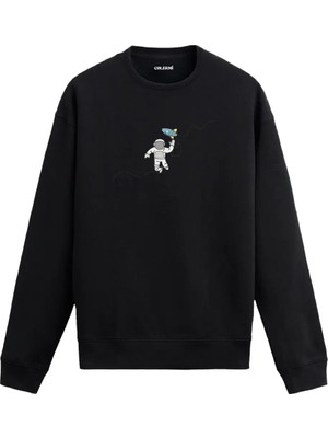 Colermi Uzayda Oyuncak Roketle Yüzen Astronot Baskılı Unisex Sweatshirt