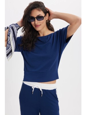 Tudors Kadın Slim Fit Dar Kesim Kısa Kollu Kayık Yaka Lacivert Tişört