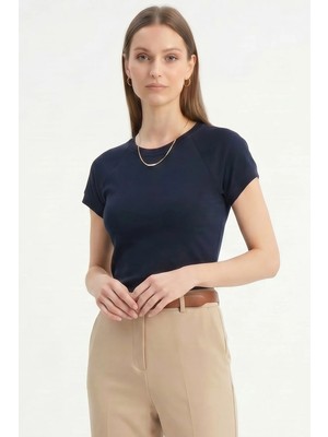 Tudors Kadın Slim Fit Dar Kesim Bisiklet Yaka Reglan Kol %100 Pamuk Lacivert Tişört Bluz