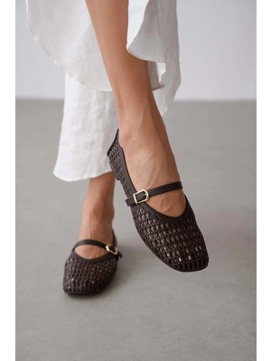 Selin Shoes Valora Ayarlanabilir Gold Toka Detaylı Kadın Babet- Kahverengi