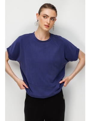 On Kadın Sıfır Yaka Dikiş Detaylı T-Shirt 76429 Indigo