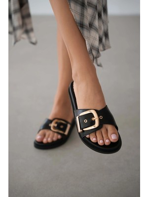 Selin Shoes Velia Düz Taban Ayarlanabilir Gold Toka Detaylı Kadın Terlik- Siyah