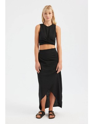Hiccup Kadınlar 2 Parça: Bisiklet Yaka Kıvrımlı Crop Top & Yüksek Bel Yırtmaçlı Maxi Etek Siyah