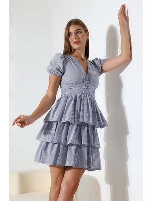 Mois Atelier Beyaz-Mavi Çizgili Kısa Kol Fırfırlı Etek Mini Elbise Büyük Beden Sınırlı Seri