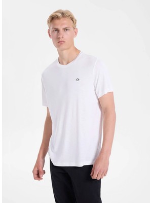Back And Bond Beyaz Erkek T-Shirt BTS1000100000