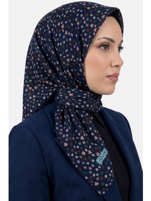 Hadiora Kadın Lacivert Bej Çiçek Desenli Dikişli Yazma
