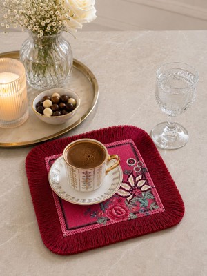 Karam Home Püsküllü Kahve Yanı Sunum Peçetesi Kırmızı Çiçekli